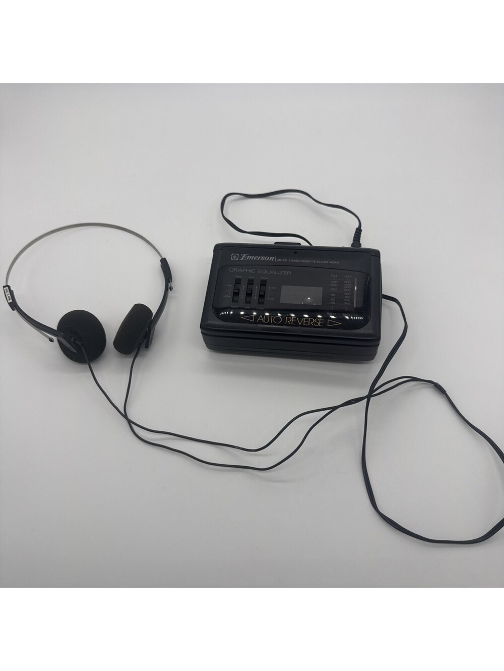 Vintage Emerson Auto Reverse Portable Cassette Player AM/FM Headphones Works
